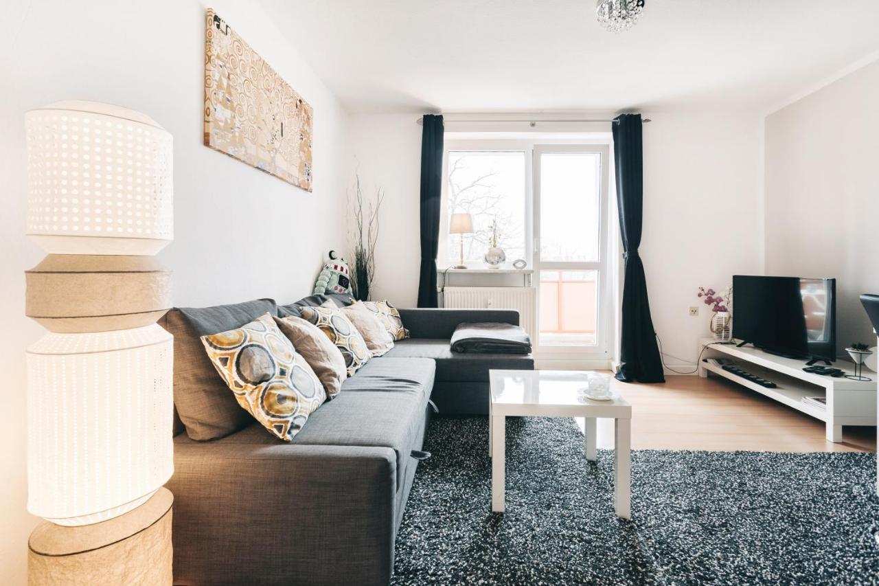 Schlummi Gemuetliche Zentrale & Saubere Wohnung ドレスデン エクステリア 写真