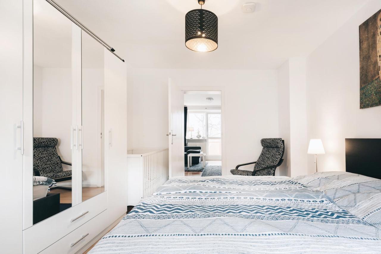 Schlummi Gemuetliche Zentrale & Saubere Wohnung ドレスデン エクステリア 写真